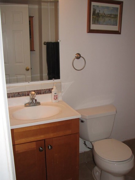 Building Photo - 3144 Promenade Cir