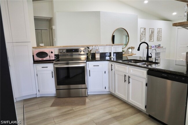 Building Photo - 6123 Montego Bay Loop