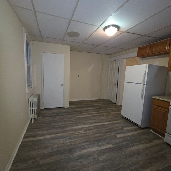 Building Photo - Renovated 3 bedroom House