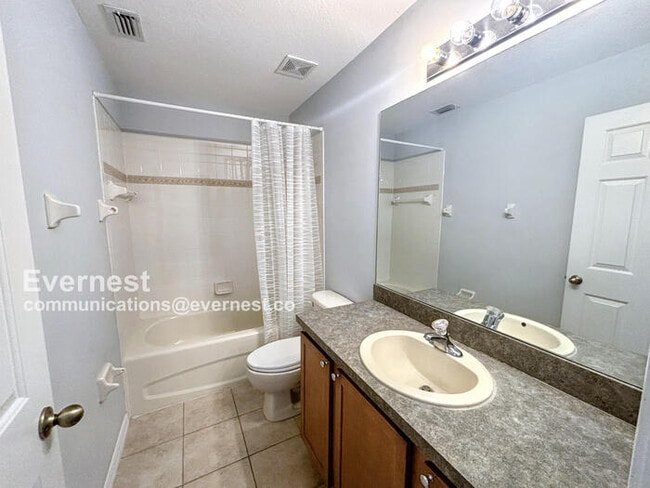 Building Photo - 18106 Nassau Point Dr