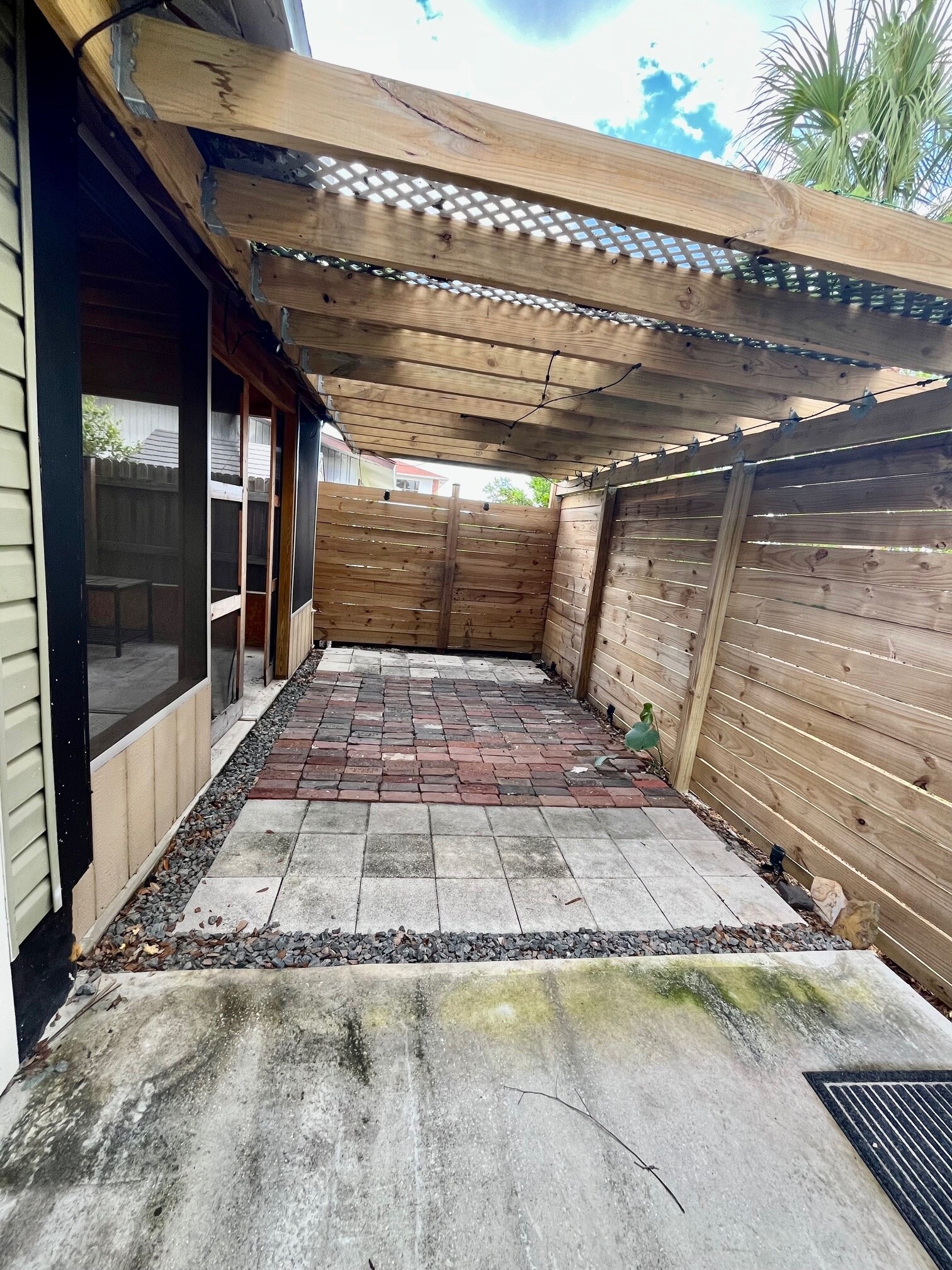 Building Photo - 4062 2nd Ave S
