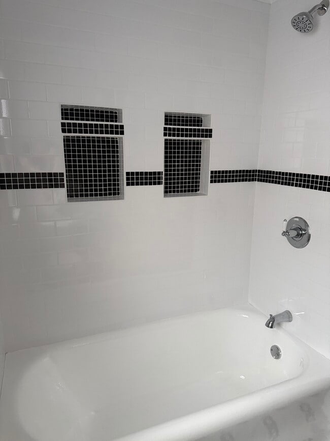 Building Photo - 3031 S 44th St