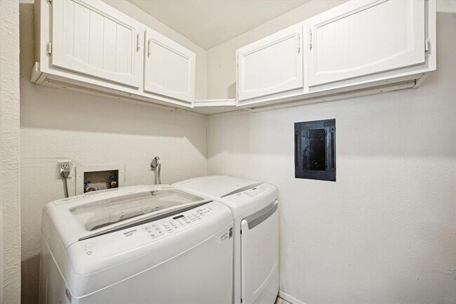 Building Photo - 4814 Misty Slope Ln