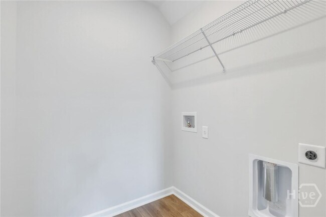 Building Photo - 10 Ashmont St