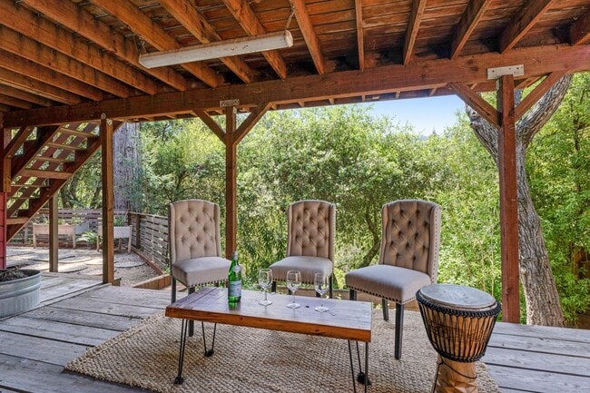 Building Photo - Boulder Creek Sanctuary!