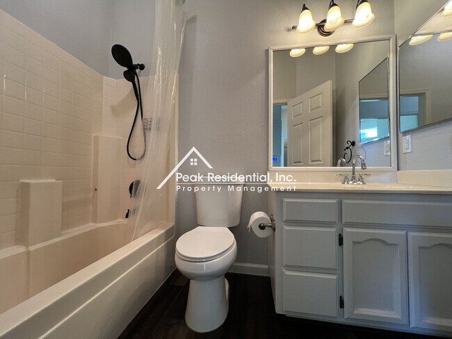 Building Photo - Wonderful 3bd/2ba Elk Grove Home!