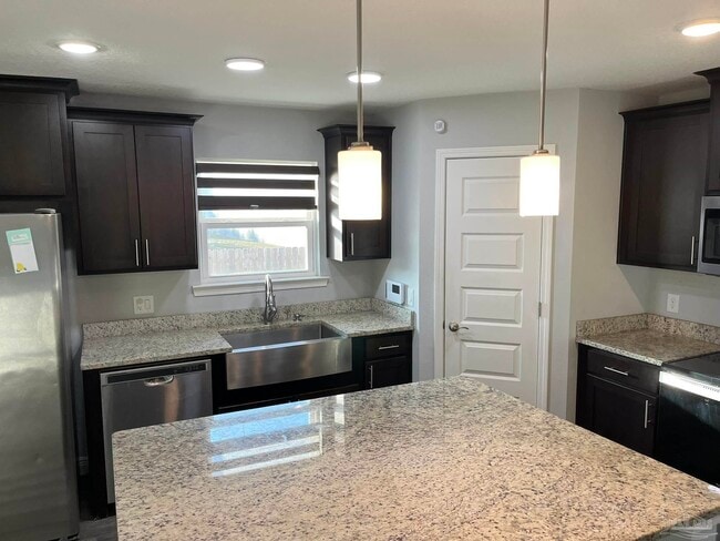 Building Photo - 5370 Harmony Ln