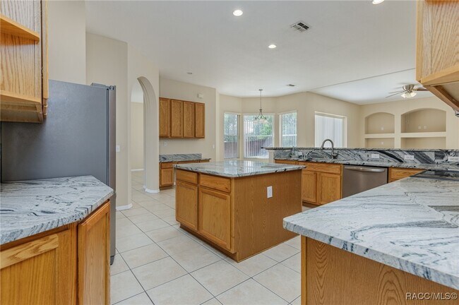 Building Photo - 1474 W Pringle Pl