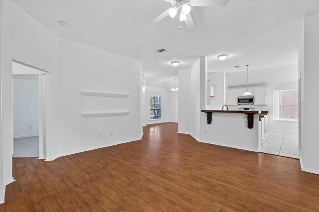 Building Photo - 3807 Farmington Dr