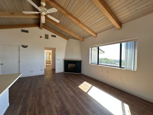 Building Photo - 1200 Palomino Rd