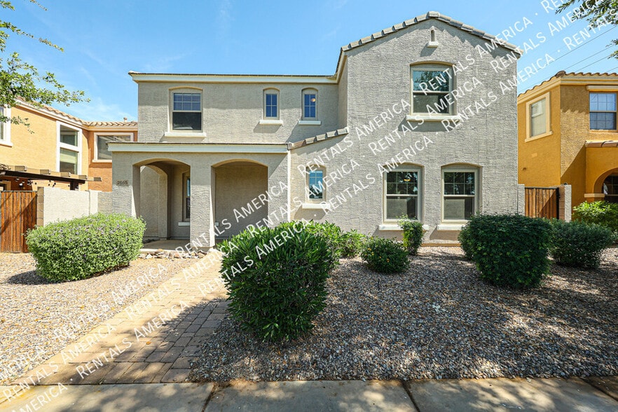 Building Photo - 2665 E Bart St