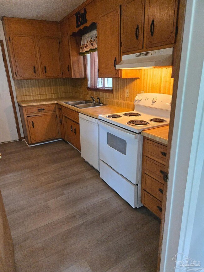 Building Photo - 5808 St Benedict Ave