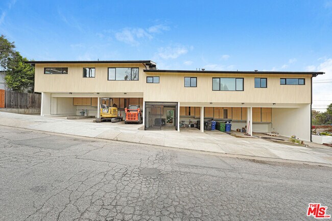 Building Photo - 16185 Sunset Blvd