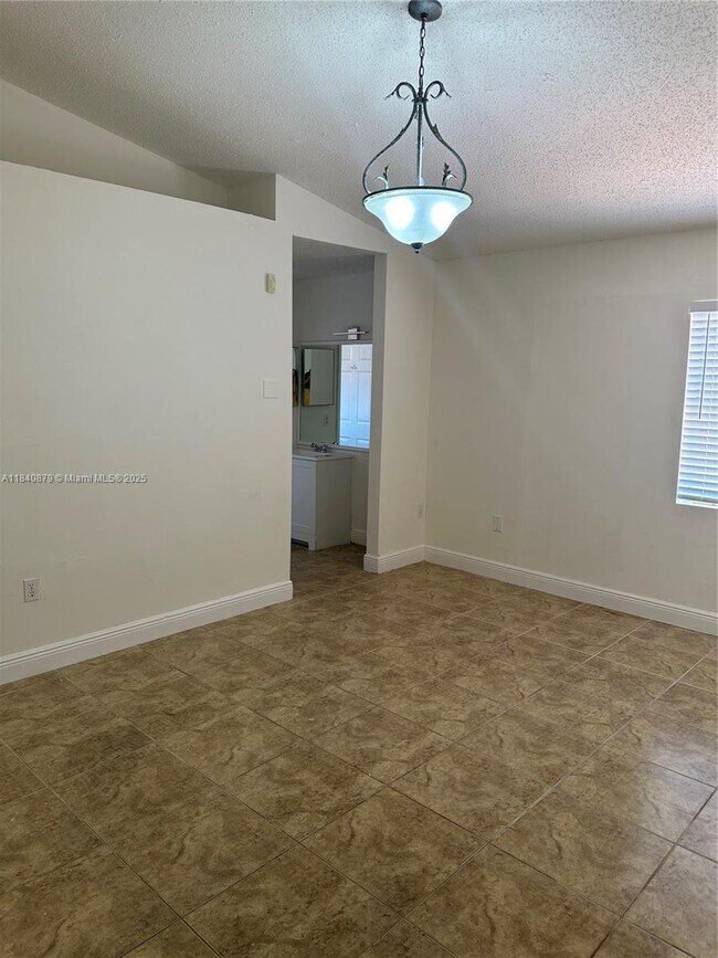 Building Photo - 16771 NW 74th Ct