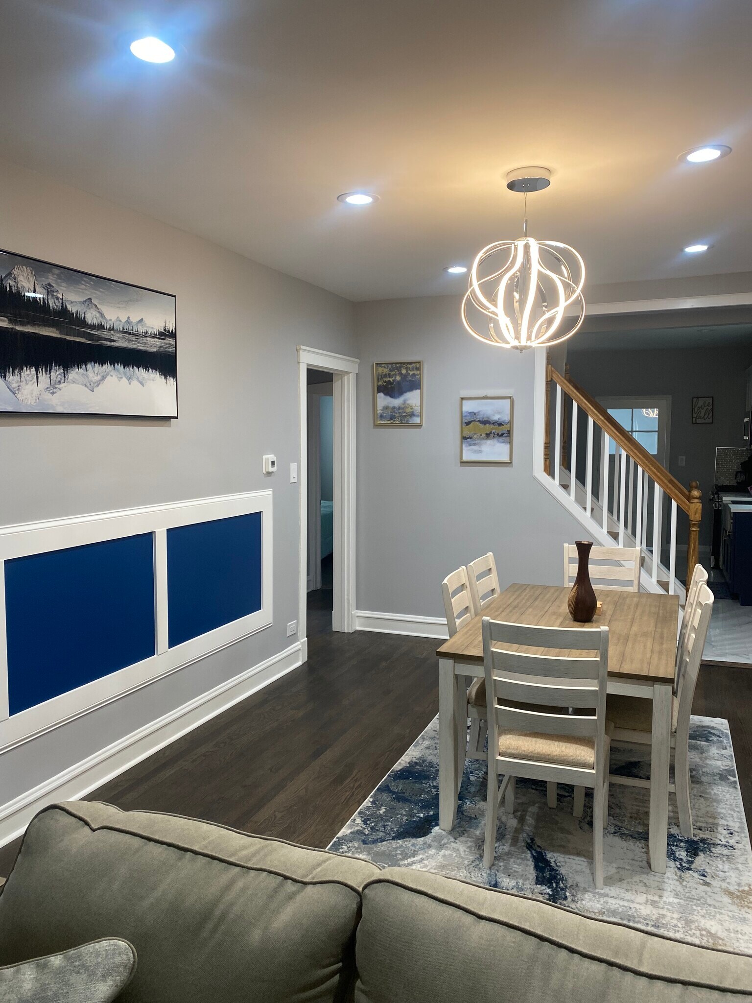 Building Photo - 8027 S Kimbark Ave