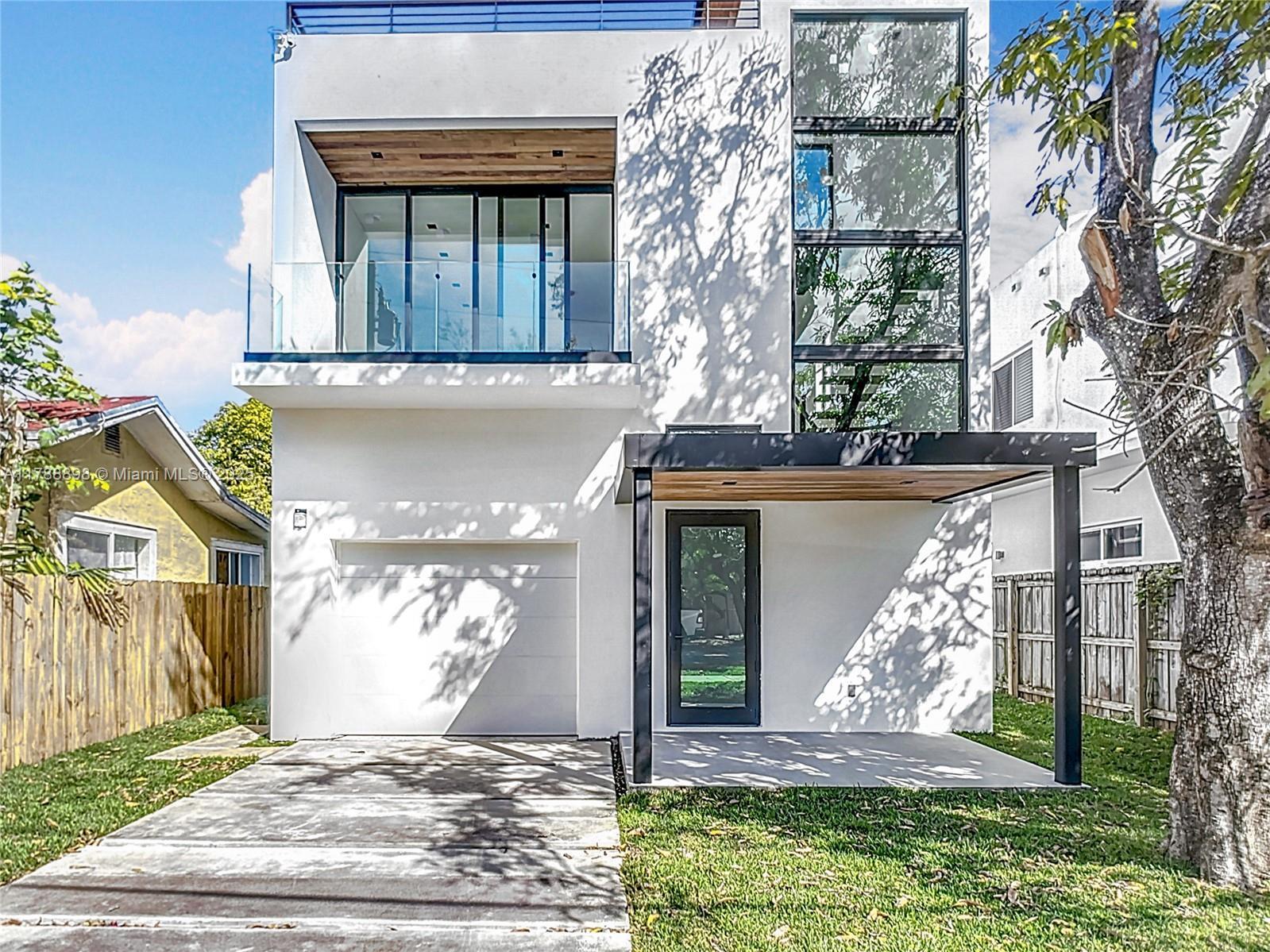 Building Photo - 3096 NW 27th St
