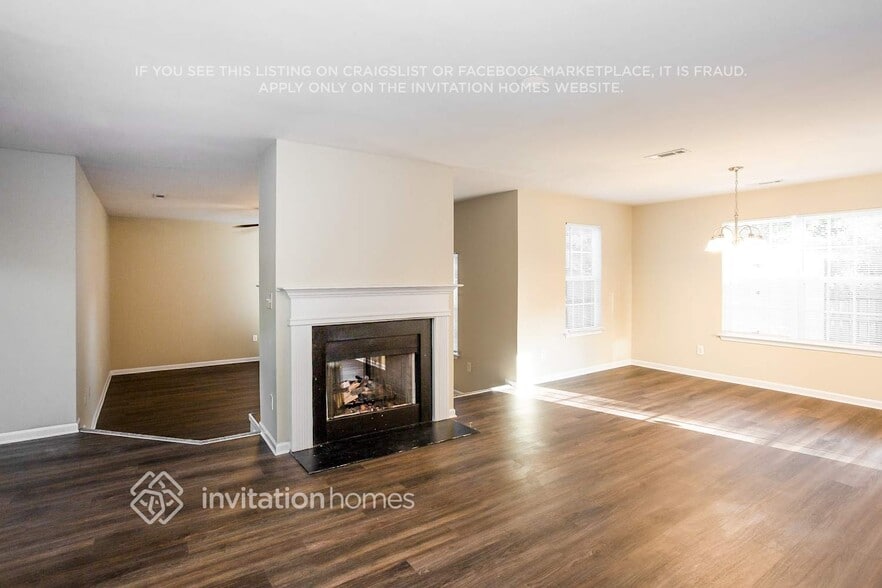 Building Photo - 183 Madelia Pl