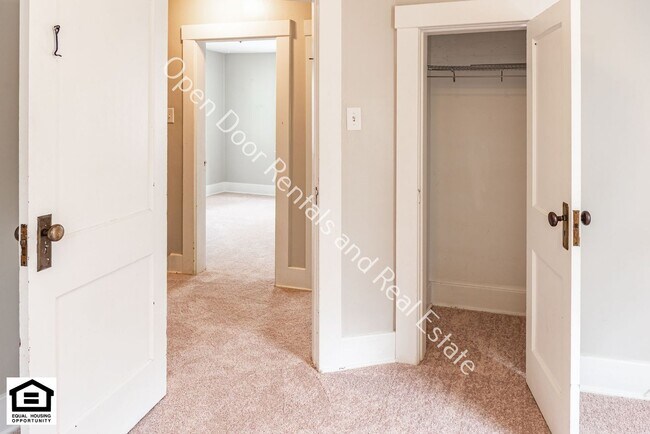 Building Photo - 2 bedroom house now ready!
