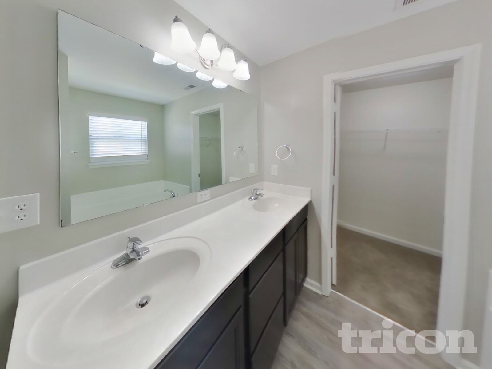 Building Photo - 371 Wakefield Ct