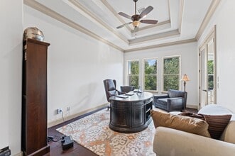 Building Photo - 102 La Vie Dr