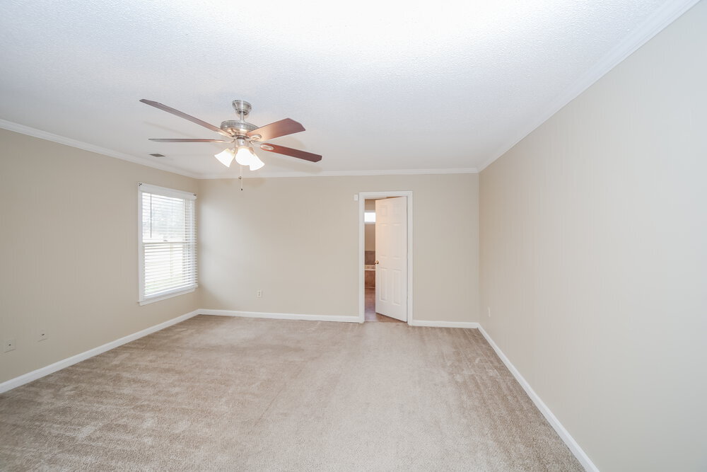 Building Photo - 5495 Philgrove Way