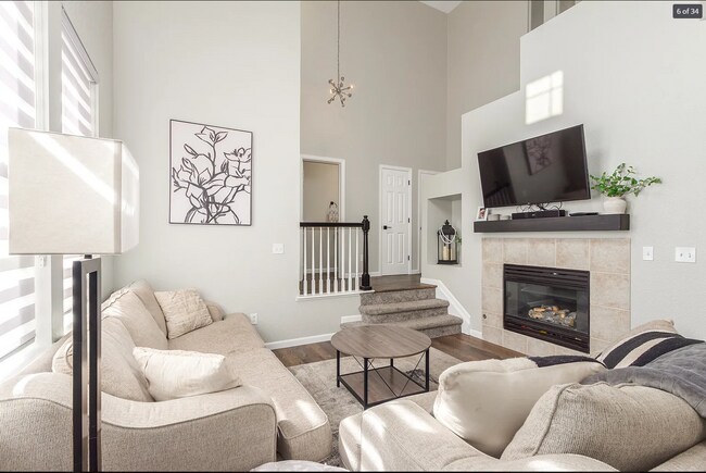 Building Photo - 6703 S Winnipeg Cir