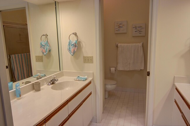 Building Photo - 508 Sea Oats Dr