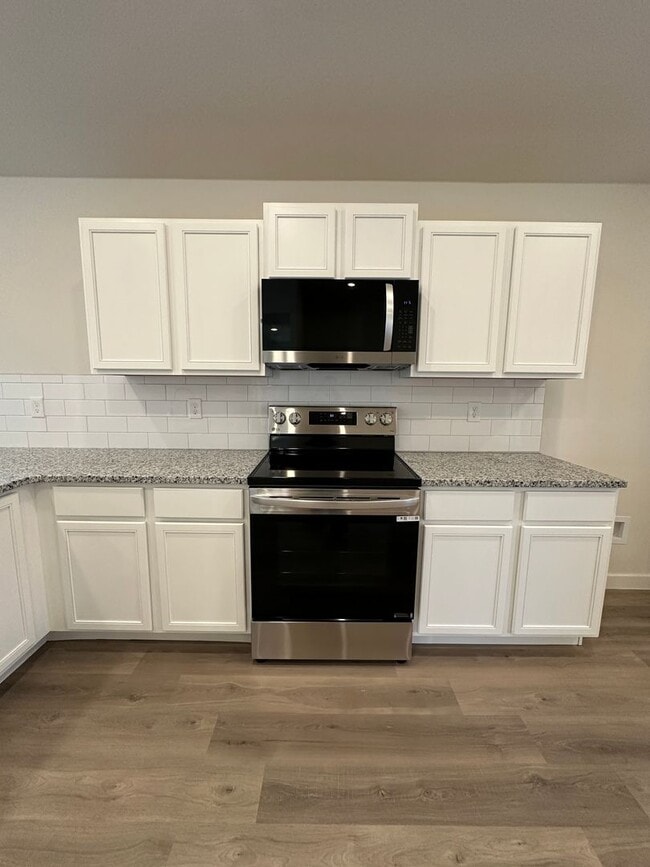 Building Photo - New Construction 3 bed home