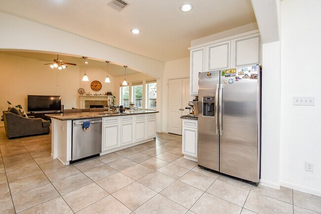 Building Photo - 12447 Girasole Ct