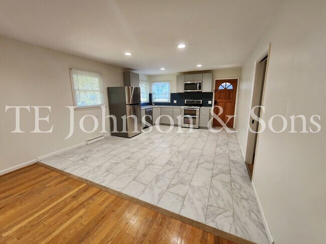 Building Photo - Guilford Hills 3 Bedroom