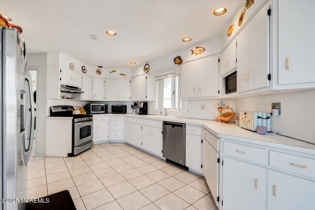 Building Photo - 1207 Capstan Dr