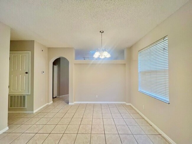 Building Photo - Spacious 4-Bedroom, 2-Bathroom Home for Re...