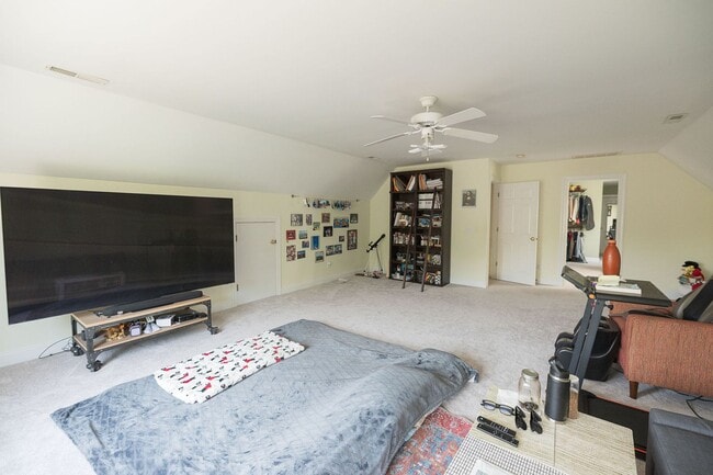 Building Photo - Spacious & Striking 3-story brick Executive 4 bedroom 4.5 bathroom home in Oak Ridge NC + Lawn ca...