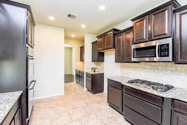 Building Photo - 13906 Manobrook Ct