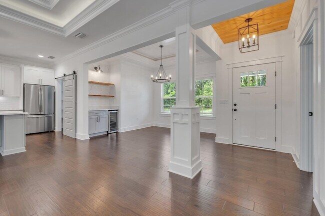 Building Photo - 362 Creekside Ct