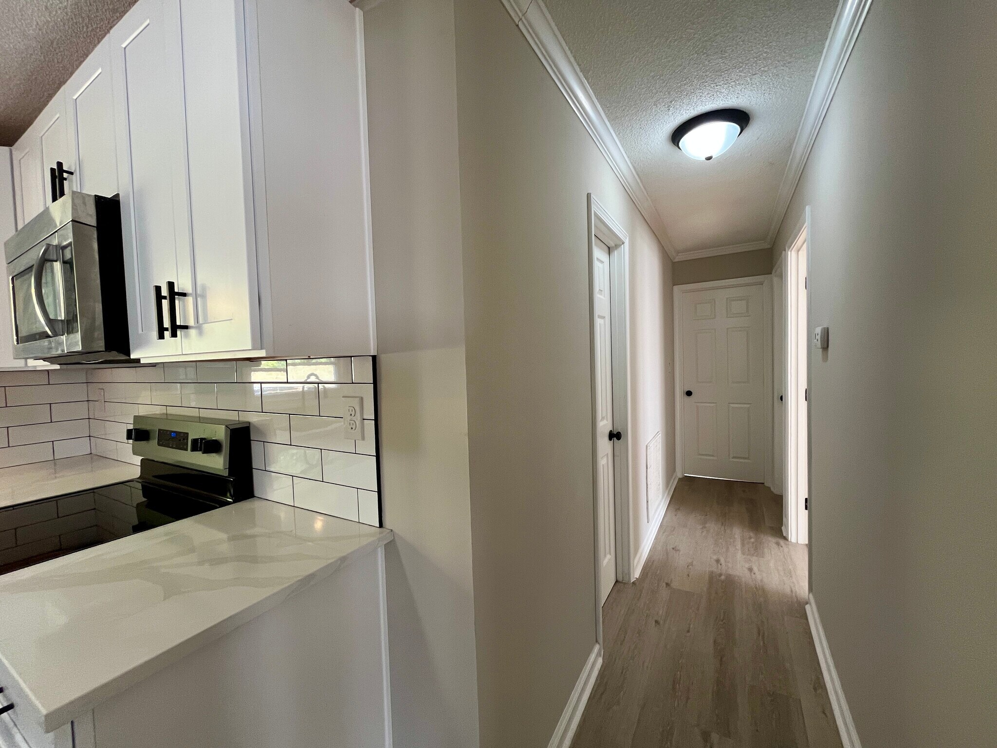 Building Photo - 510 Martha Ave