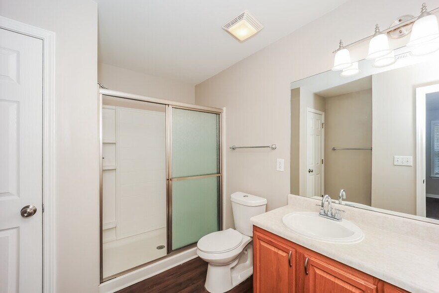 Building Photo - 54 Brookview Dr