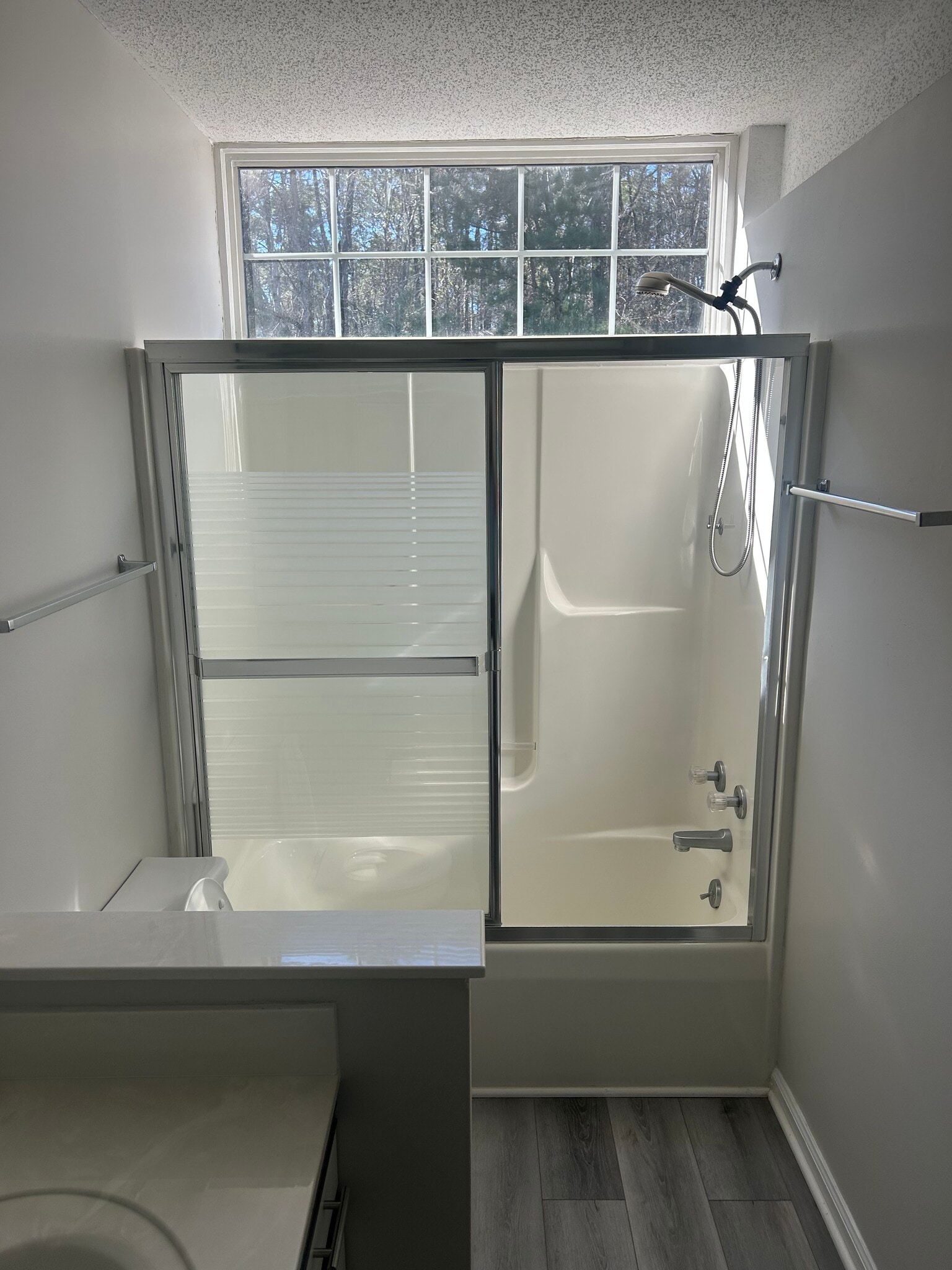 Building Photo - 8960 Duckview Dr