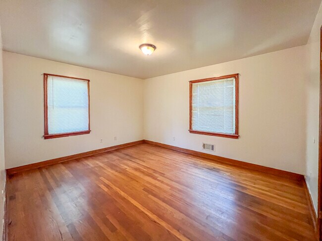Building Photo - 4531 Cranford Ave
