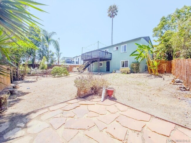 Building Photo - 4635 Virginia Ave