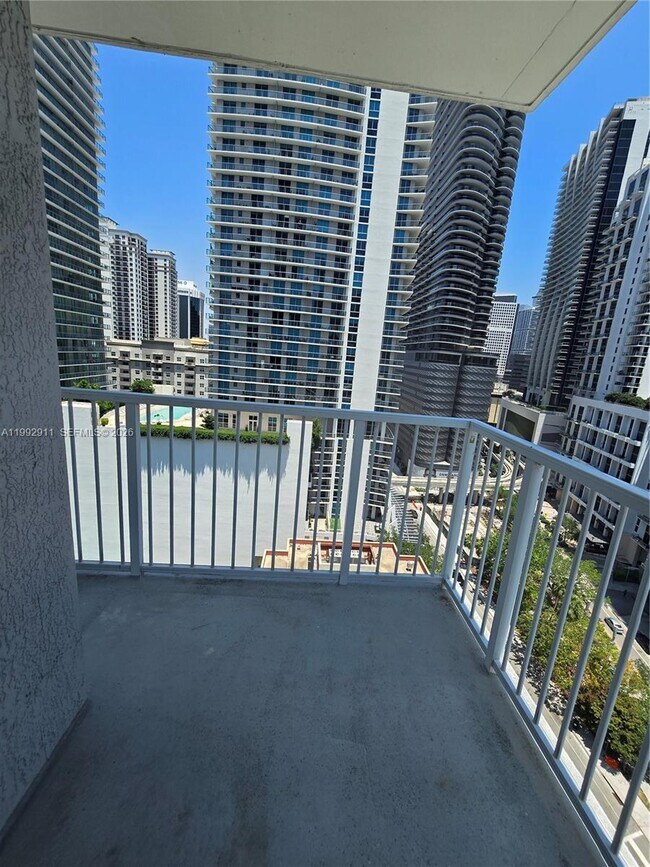 Building Photo - 1250 S Miami Ave