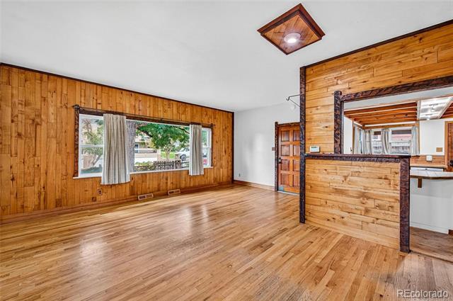 Building Photo - 5519 S Greenwood St