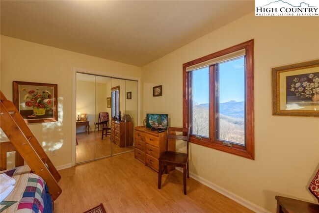 Building Photo - 1776 Beech Mountain Pkwy