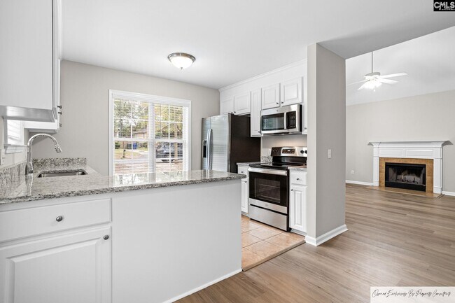 Building Photo - 4005 Hickory St