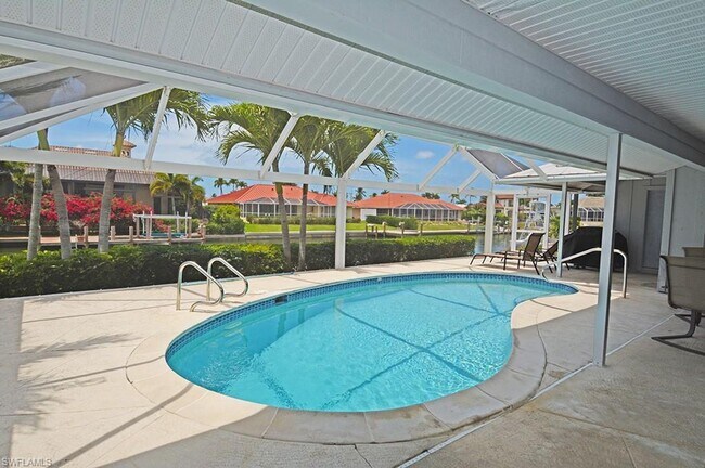 Building Photo - Spacious and Meticulously Maintained Water...