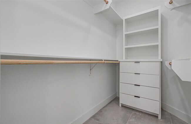 Building Photo - 4605 Edison St