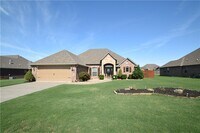 Building Photo - 3902 SW Flatrock Ave