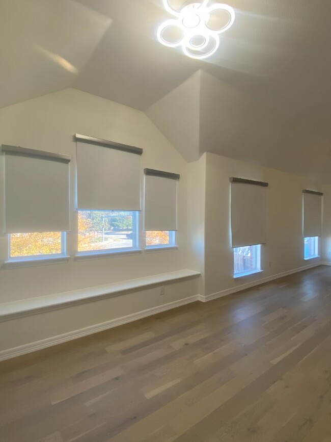 Master Bedroom - 4304 Harpers Ferry Dr