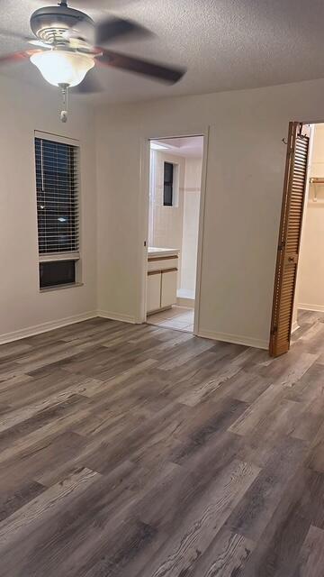 Building Photo - 3178 Village Park Dr