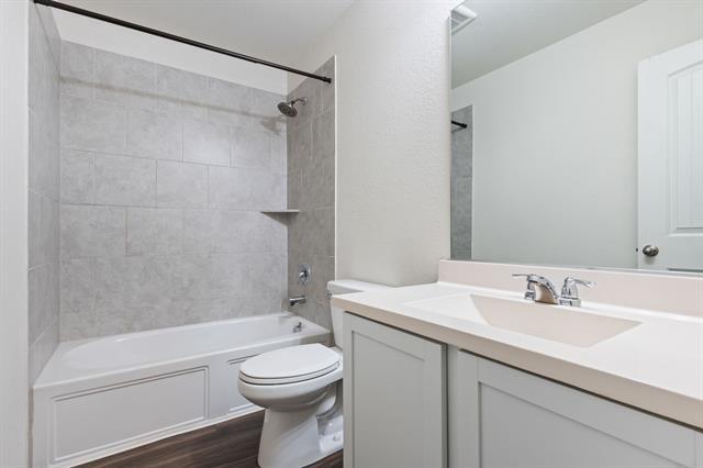 Building Photo - 312 Saguaro Dr